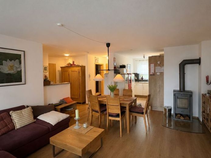 Senioren willkommen - Neuwertige u. barrierefreie 2 Zimmer EG Wohnung in Brettach! – Foto 1