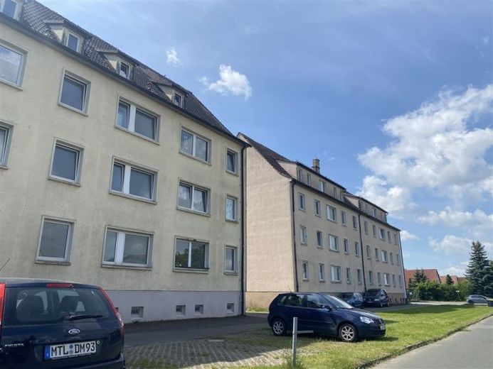 Burkartshain* helle 3 Zimmer-Whg * Tageslichtbad* sep. Küche* 1.OG* zum Teil neuer Fussboden – फोटो 1