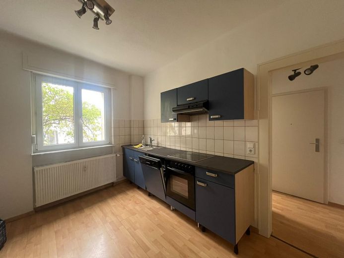 charmante Erdgeschoßwohnung mit kleinem Garten – Küche