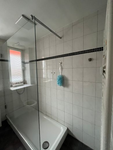 Zentral in Oberammergau- 3 Zimmer- Balkon mit Bergblick- 83qm - 1.OG – Badezimmer