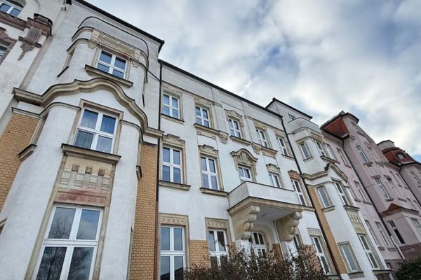 WG-gerecht + Gäste-Bad + - Bad mit Fenster u.v.m.
