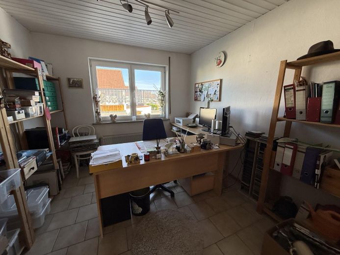 ***Curata casa bifamiliare ai margini del centro abitato di Illerberg*** – Kinderzimmer