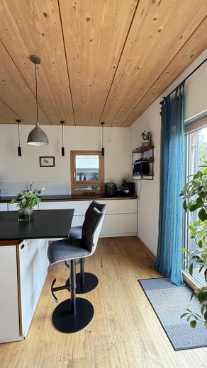 Maison de caractère personnalisée : maison jumelée claire et haut de gamme à Bittenfeld, KfW 55 – Küche