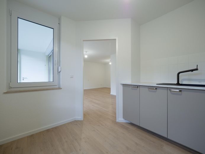 Helle 1,5-Zimmer-Wohnung in der Seniorenwohnanlage Papiergässle im Herzen von Waldkirch – Küche