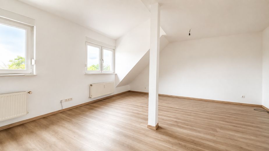 Luminoso appartamento con 2 locali, cucina componibile e terrazza sul tetto – Foto 1