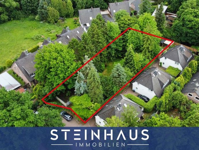 Terraced-house development possible – Last building plot in a residential area with a development plan in HH-Schnelsen – Photo 1