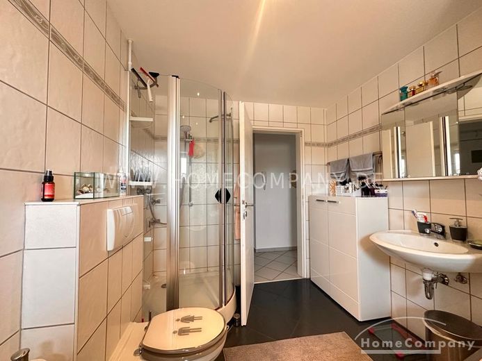 Helle 3,5ZKB Wohnung mit Garten und 2 Parkplätze – ad18b2ed1d24927ff799da318211003c0ad1b965.jpg