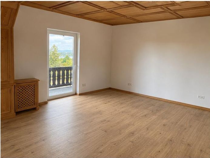 Mansardenwohnung - Starnberg – Zimmer1