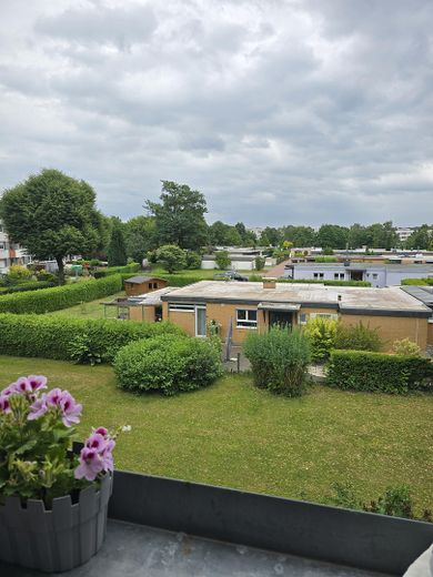 Sanierte 4-Zimmer Eigentumswohnung in Wolfsburg – Blick vom Balkon