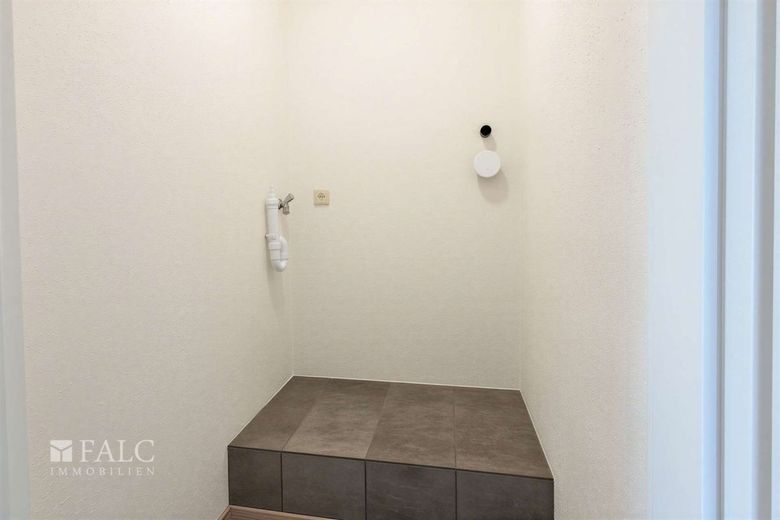 Kleine Einheit, großes Potenzial - kernsaniertes Apartment als attraktive Kapitalanlage – Hauswirtschaftsraum