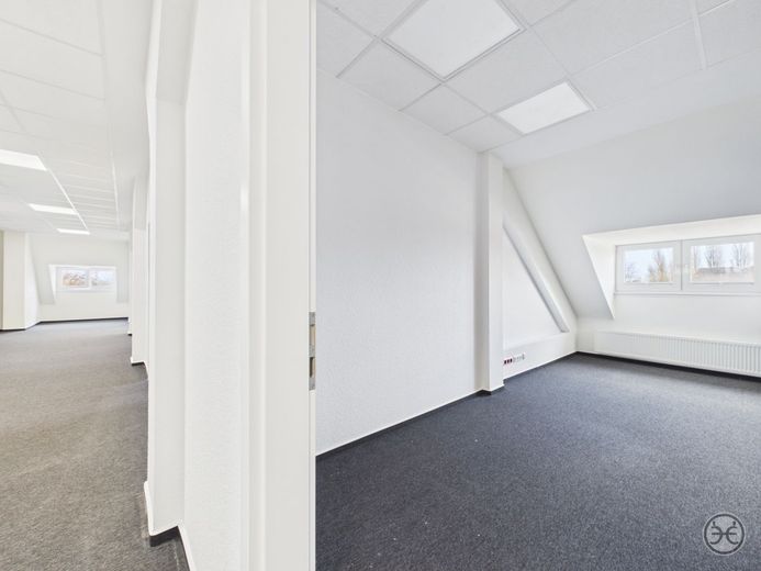 5 Einzelbüros für Co.Worker, Selbständige &amp; Co. | Kreyenbrück | Oldenburg – Eden-Ehbrecht-Immobilien_Vermietung_Einzelne-Büroräume_Kreyenbrück_006