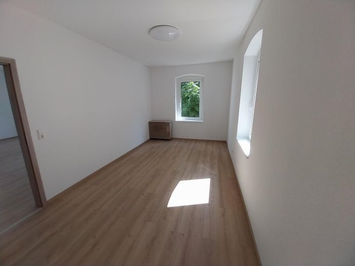 Quiet, bright 2-room apartment with new fitted kitchen in Stuttgart-West – Schlafzimmer