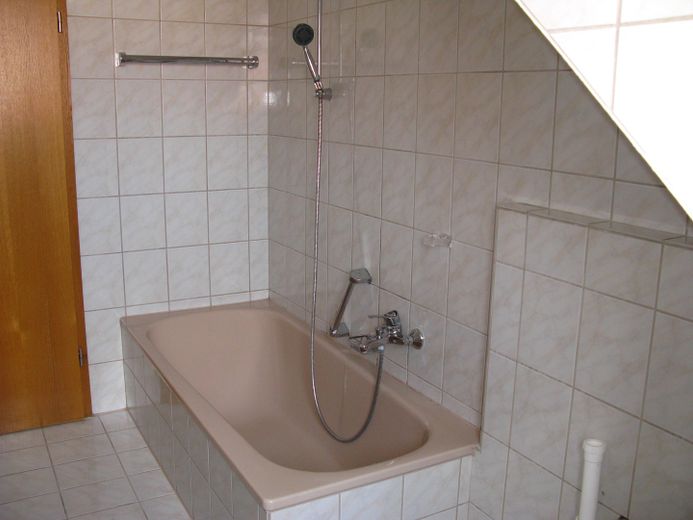 Badezimmer mit Wanne