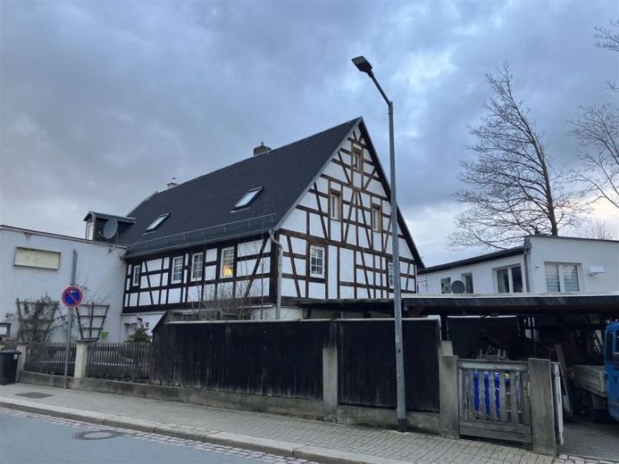 Vermietetes Einfamilienhaus in städtischer Lage! – Foto 1