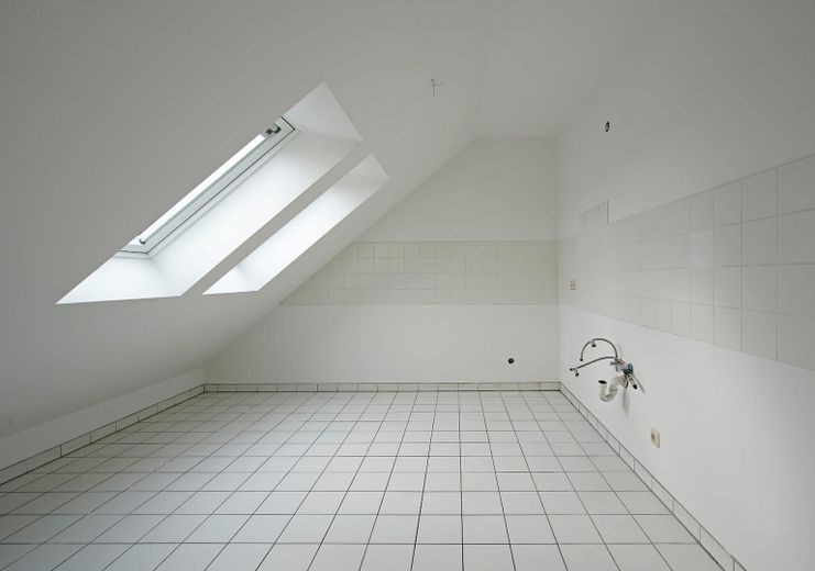 3 Zimmer Dachgeschosswohnung mit Sonnenterrasse und Balkon – Küche