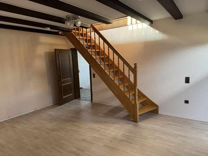 Schlafzimmer mit Aufgang DG