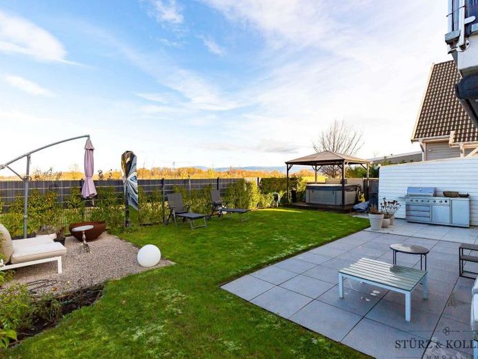 RESERVIERT! 3,5-Zi.-EG-Wohnung mit Garten, Whirlpool & Feldblick – BJ 2017 – Foto 1