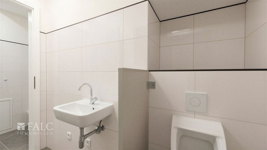 Gastronomie-Traum im Herzen der Stolberger Altstadt – WC Herren - Urinal