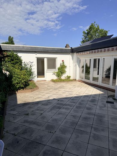 Atrium Bungalow alles auf einer Ebene in Schenefeld Dorf direkt am Klövensteen Forst – Atrium