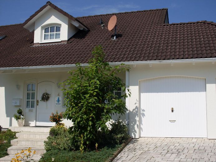 Belle maison dans un cadre verdoyant, district de Neckar-Odenwald, Ravenstein ; à 3 km de l’autoroute, à 2 km du terrain de golf – Photo 1