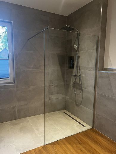 Dusche Bad EG