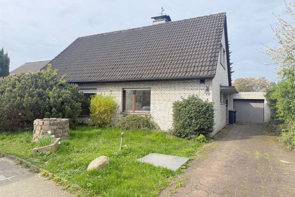 Casa unifamiliare o bifamiliare indipendente con garage e posto auto coperto: qui realizzerete la vostra nuova casa