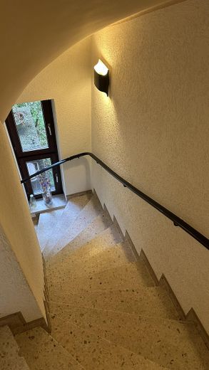 Helle Wohnung im grünen mit großem Sonnenbalkon – Foto 3
