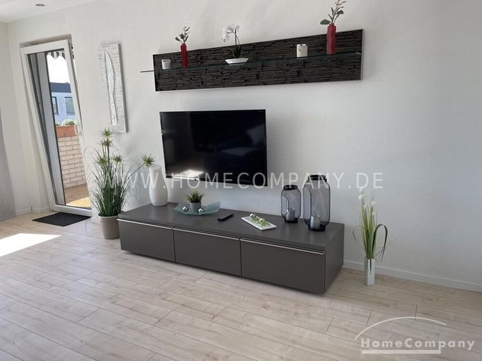 Sehr schöne 3 Zi.-Whg., möbliert. Mit Balkon. – 122f38d36c4d86c37b4abc63aafbde815b0cd456.jpg