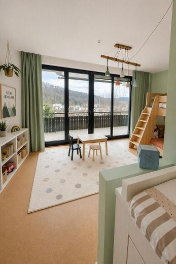 Wohnen mit Charakter: Split-Level-Haus mit viel Platz und mit Blick ins Grüne – Schlafzimmer Kind