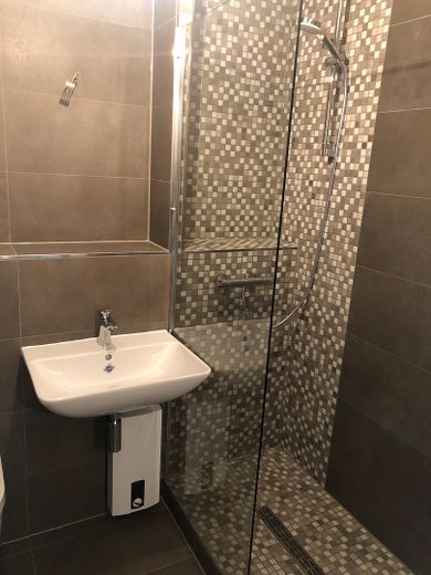Sanierte 3 Zimmer Wohnung |  hochwertige EBK | Hannover Nordstadt nähe UNI – Foto 11