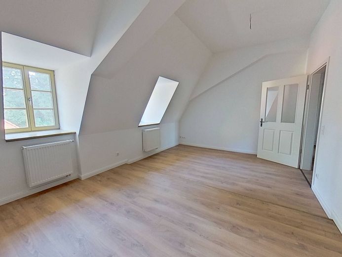 Traumhafte 3-Zi.-Dachgeschosswohnung in historischem Ambiente am Schloss – Ansicht II: Küche