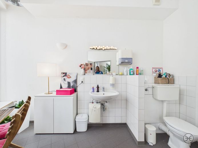 Gewerbefläche in bester Lage // Für Verkauf, Beauty &amp; Büro // City // Oldenburg – Eden-Ehbrecht-Immobilien_Vermietung_Gewerbe_Laden-Büro008