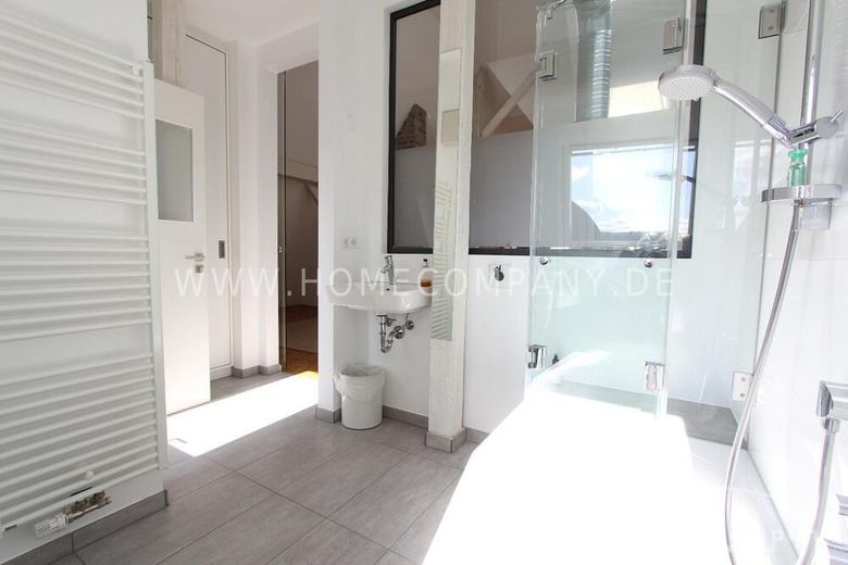 Voll möbliertes Loft in historischer Villa in direkter Rheinlage in der Bonner Südstadt! – 1ddd5632db788c1ebe72897a9bdc19628ed39c18.jpg