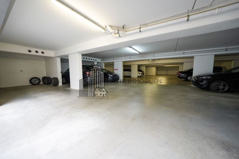 ATIK: Exklusives, lichtdurchflutetes Penthouse mit Charme in Heppenheim – Tiefgarage