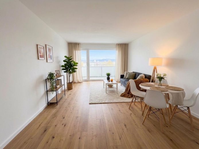 Traumhafte frisch sanierte 3-Zimmer-Wohnung – Wohnzimmer