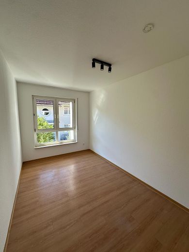 Appartement lumineux de 3 pièces dans un emplacement central – première occupation après rénovation – Photo 10