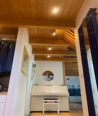 Großzügige teilmöblierte Loft-/ Galerie-Wohnung in Regensburg West – Diele