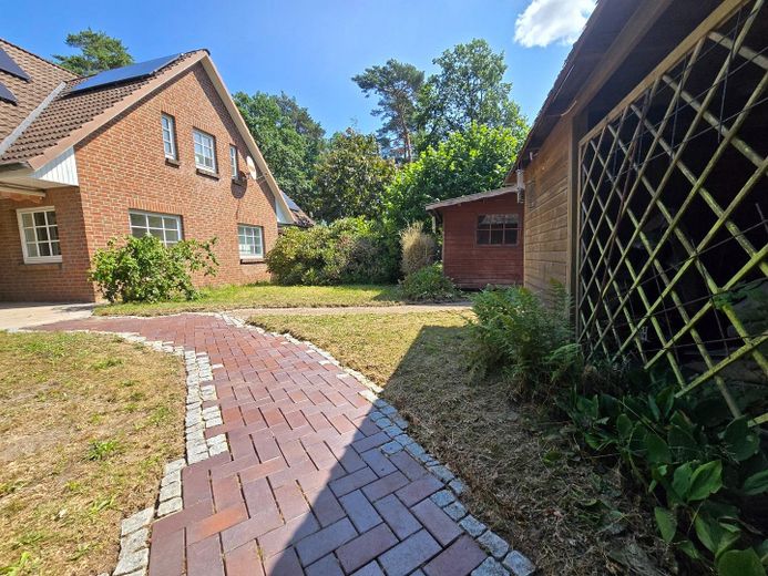 2 Familienhaus – Foto 3