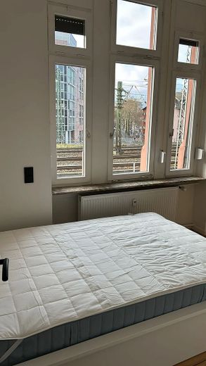 Pokój w mieszkaniu współdzielonym z dobrą infrastrukturą / Emserstraße 40, Frankfurt / WE6 / 2.OG po lewej / pok.1 – Schlafzimmer