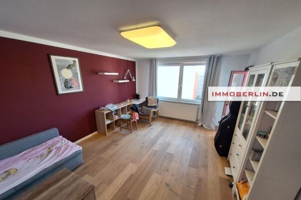 IMMOBERLIN.DE - Schöne Wohnung mit ruhiger Südwestloggia im Soldiner Kiez