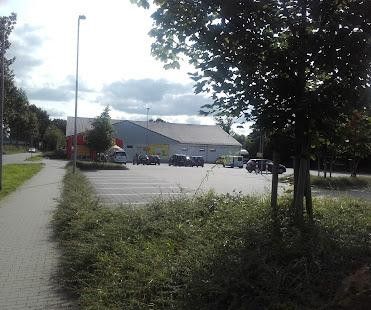 Objet d’investissement – magasin discount au cœur du Schleswig-Holstein – Außenseite