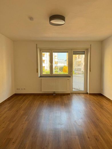 Solide Kapitalanlage in Ludwigshafen-Süd | 1,5-Zimmer-Wohnung, vermietet | Garage optional – Schlafzimmer