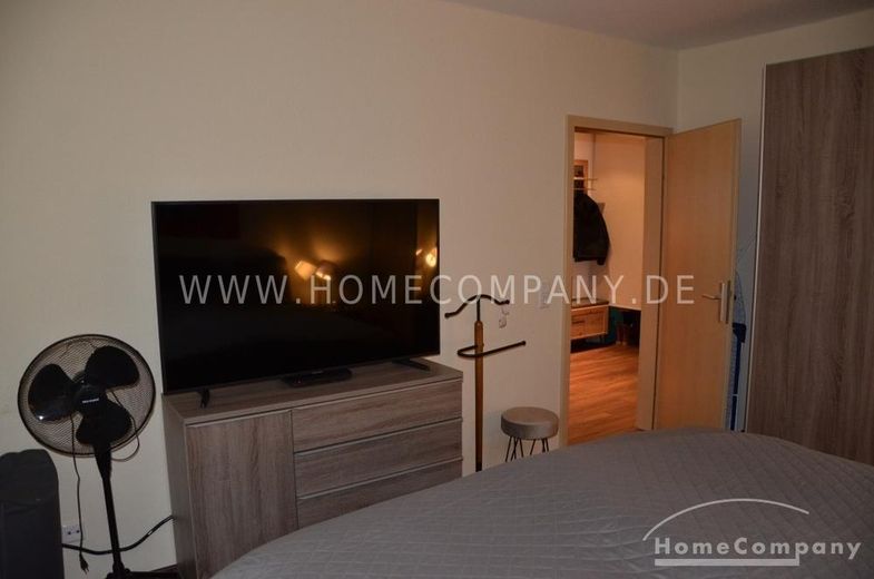 Moderne, schöne 2 Zi.Whg., möbliert, mit Balkon und PKW Stellplatz in ruhiger Lage. – 43b0c39f46297d21568b6623a7f7f8245c90e1a1.jpg