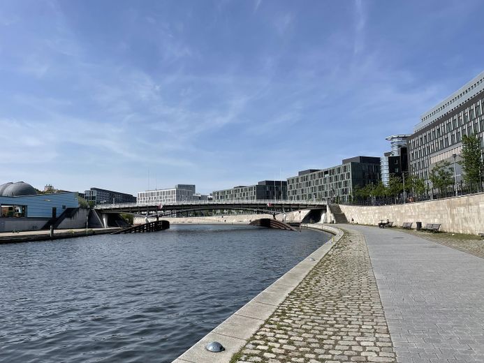 Spazio uffici rappresentativo di ca. 647 m² a Berlino-Mitte – Cercasi subentrante – Foto 3