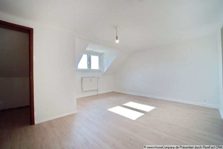 Затишна мансардна квартира в Hagen-Altenhagen – бл. 38 кв. м і добре транспортне сполучення – cfbcba7883caebe84ea4ef4d695871452c4e7aec.jpg