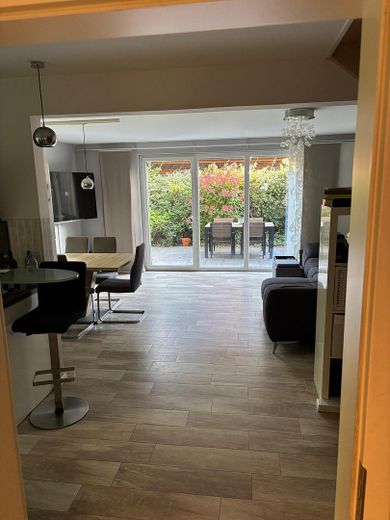 Wohnbereich, Blick z. Terrasse