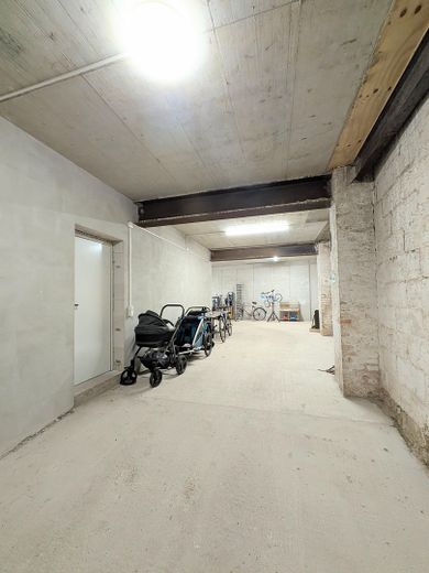 Exklusive Familienoase in naturnaher Lage – neuwertiges Wohnen auf höchstem Niveau – Garage