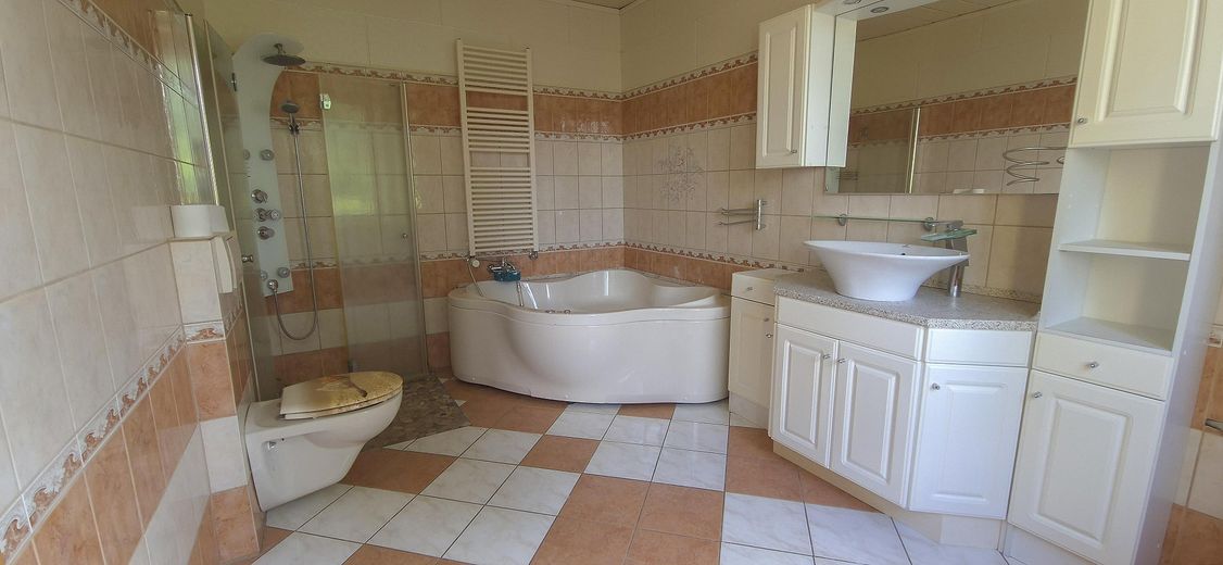 Badezimmer EG-Wohnung