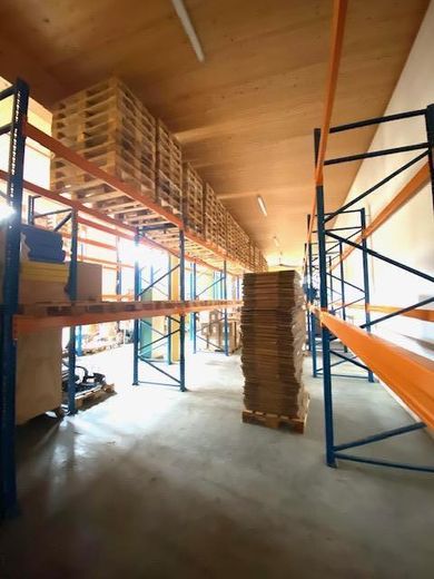 einzigartige Buero/Geschäftsräume im Allgäu bei Kempten, See- und Bergsicht und Business-Fengshui – Hochregallager