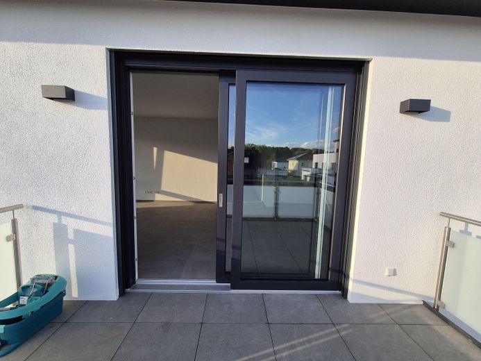 Nieuwbouw! Luxe 8-kamer-twee-onder-een-kaphuis te koop! – Balkon 1.OG